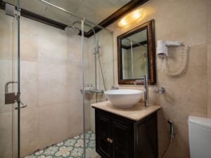 Read more about the article Deluxe Balcony Cabin: Private Views from Cozy Bay Grand’s 2nd Floor