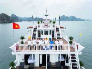 Read more about the article Group Overnight Cruise Halong Bay: Booking 5+ Cabins on Cozy Bay Grand