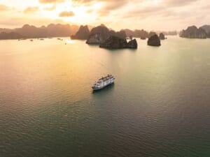 Read more about the article Cozy Bay Grand vs Era Cruise: Mid-Range Overnight Showdown