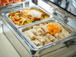 Read more about the article Sunset Dinner on Halong Bay: The Cozy Bay Grand Evening Experience